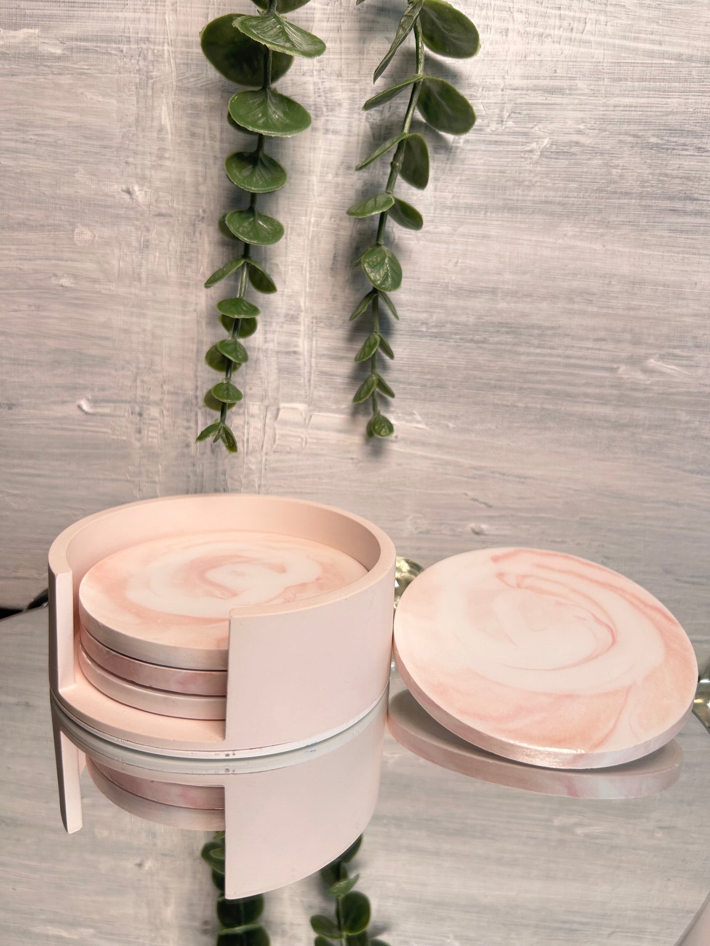 Marble effect coaster set with Holder